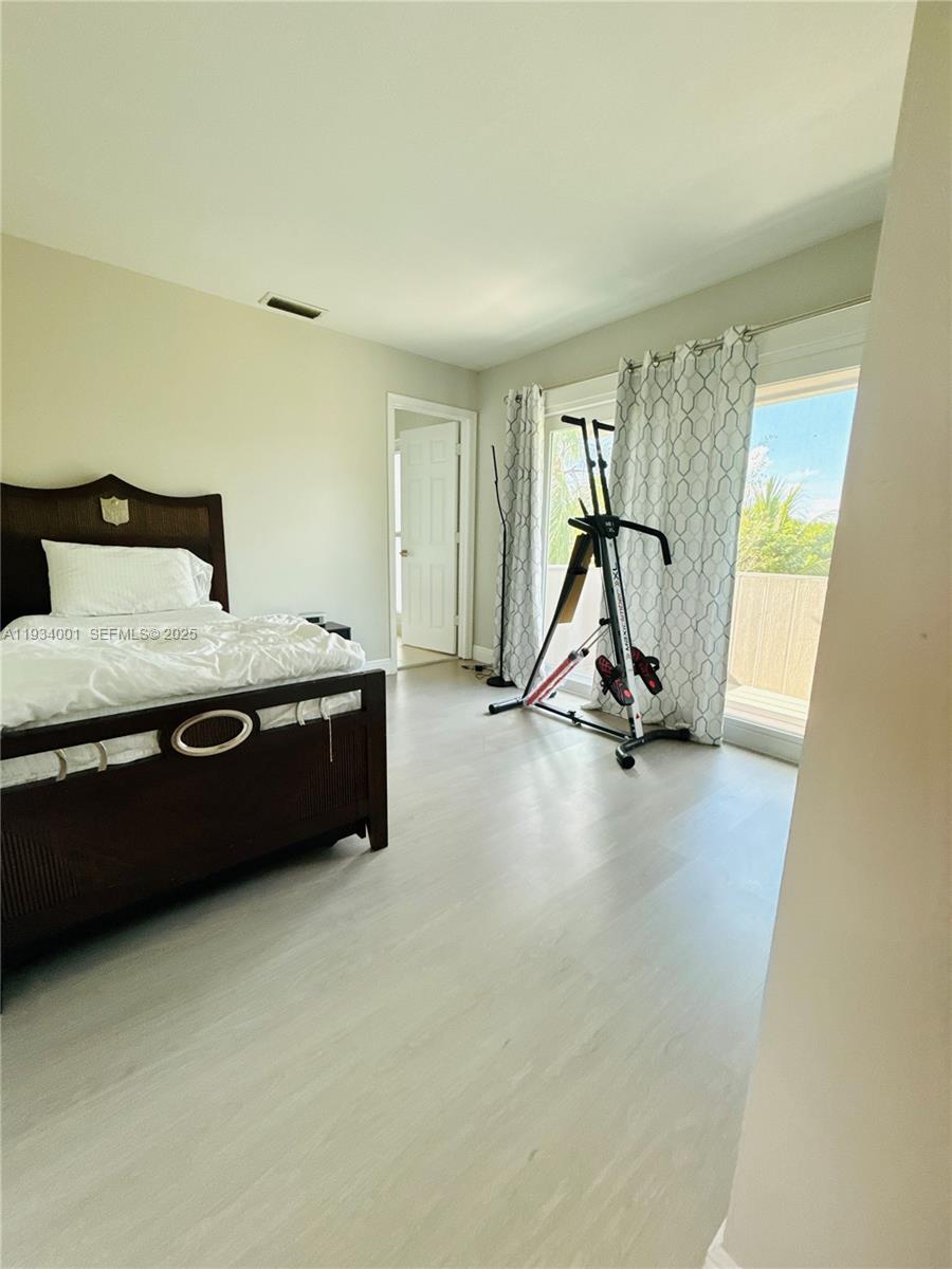 SOUTH SHORE 4 OF WELLINGT - Residential