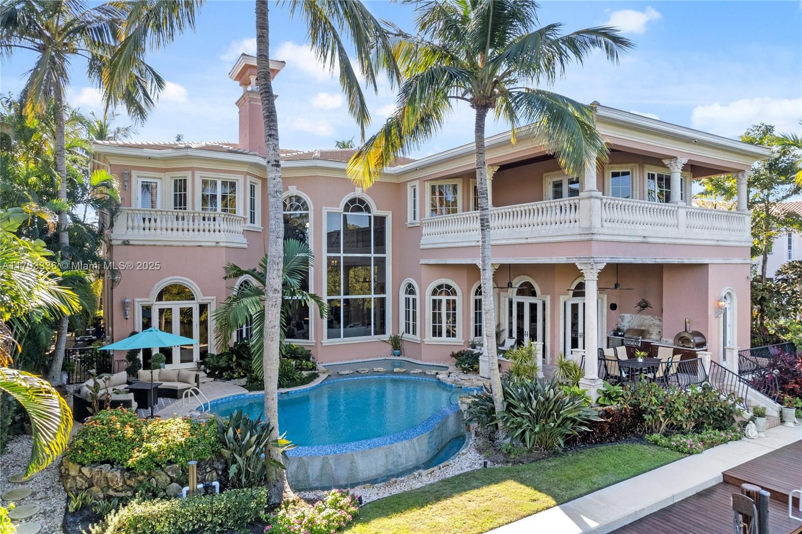 833 Harbour Isle Place