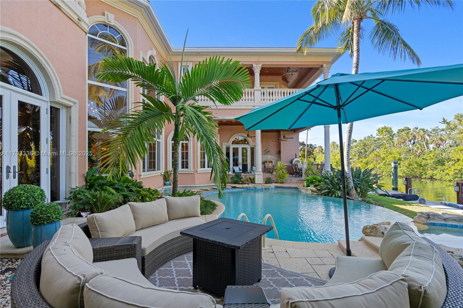 HARBOUR ISLES - Residential