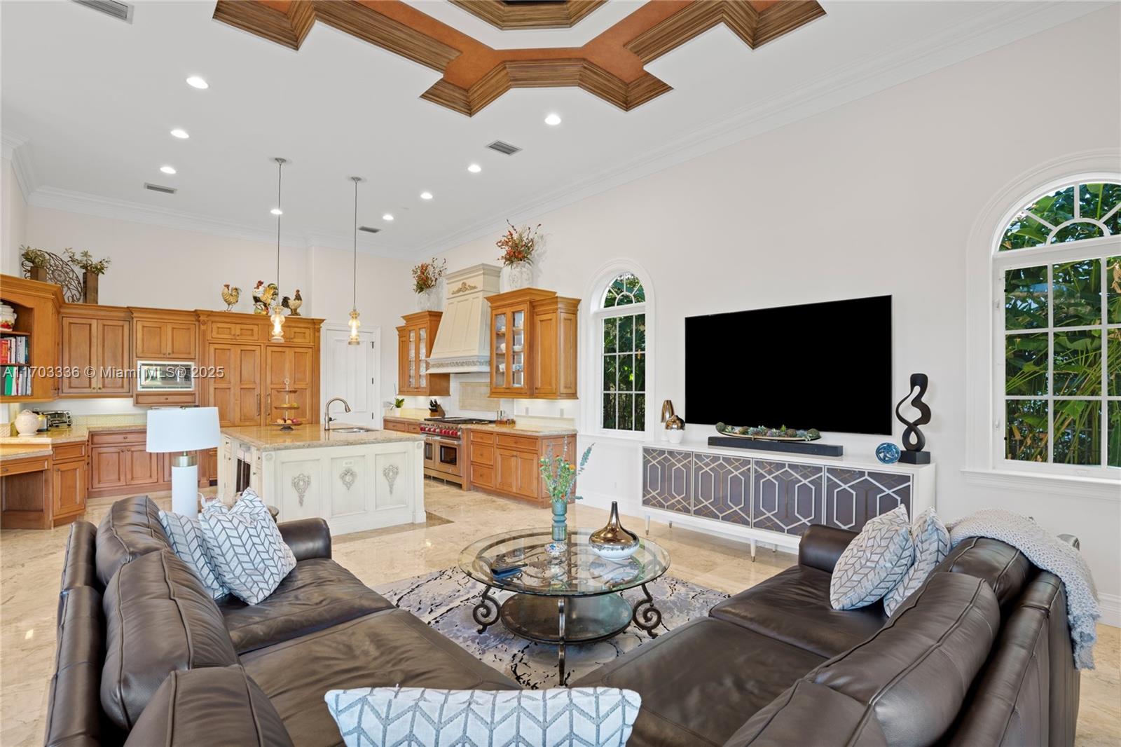 HARBOUR ISLES - Residential