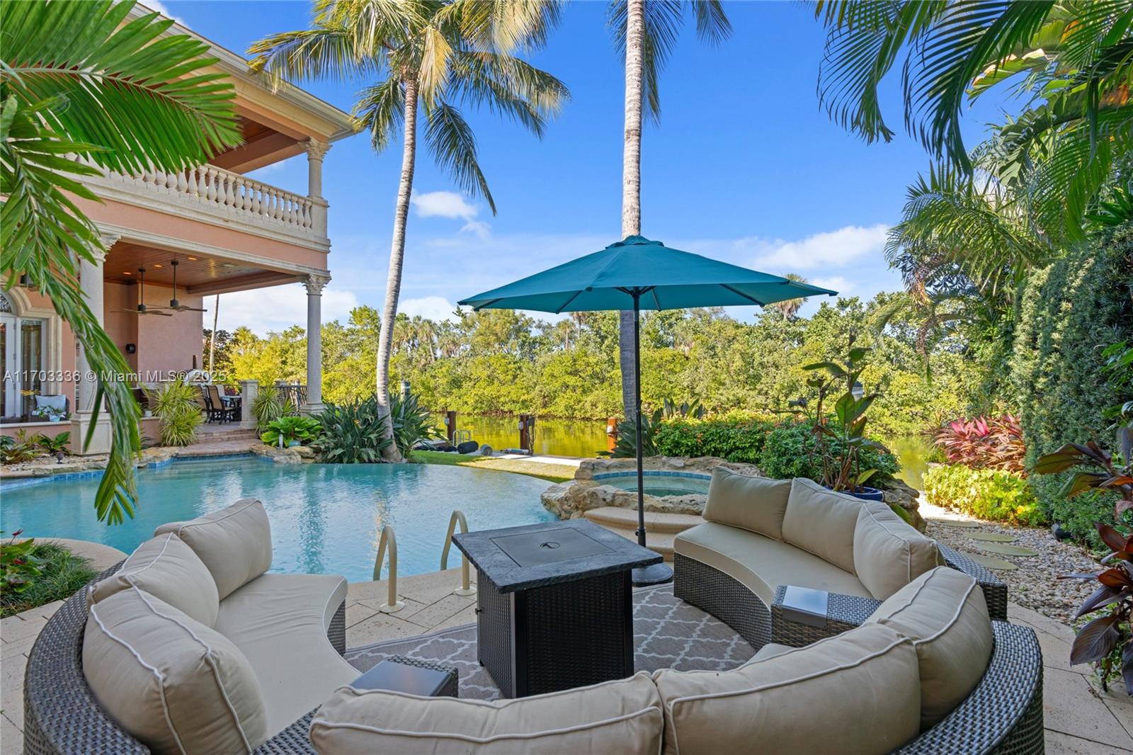 HARBOUR ISLES - Residential