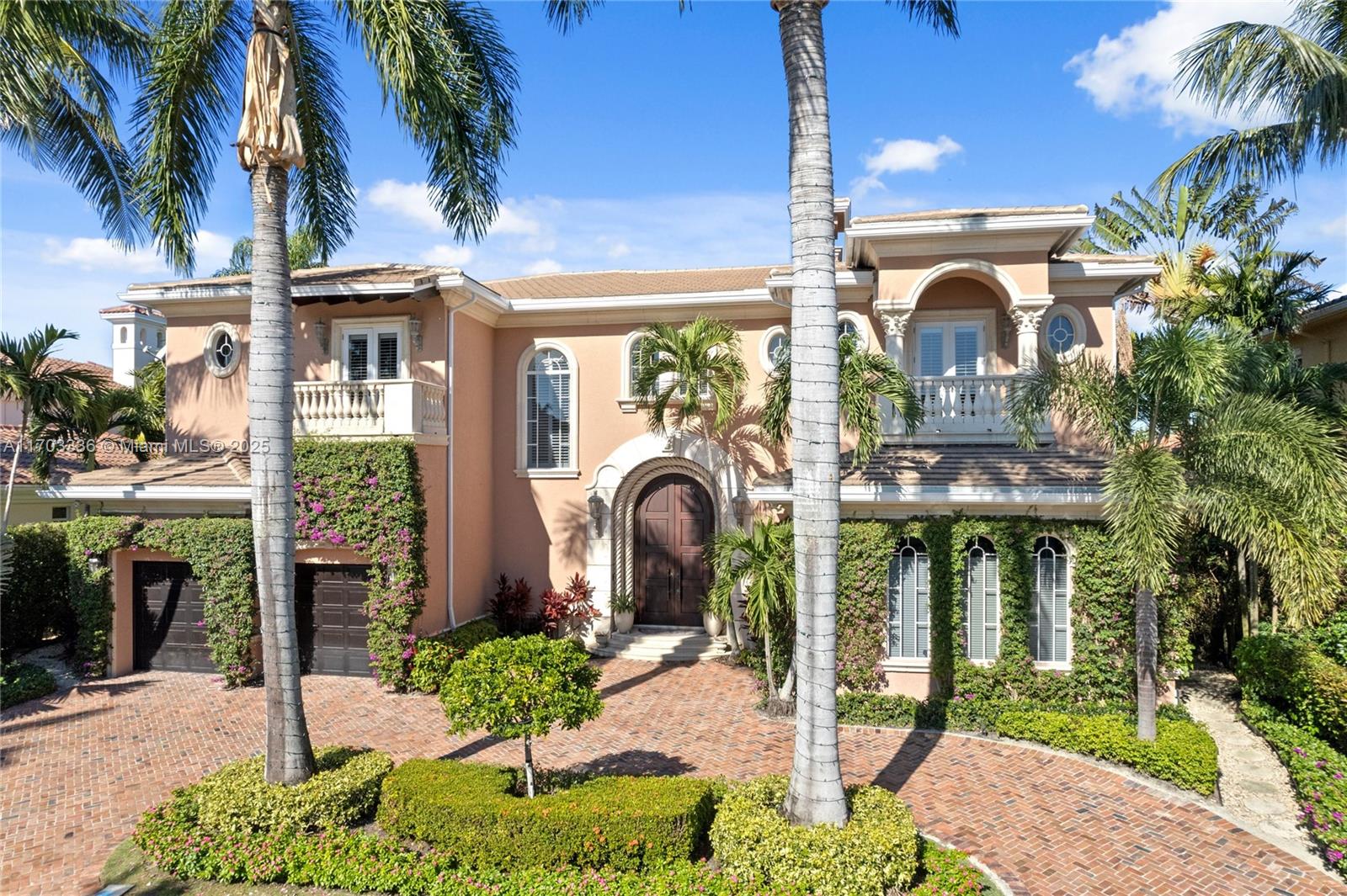 833 Harbour Isle Place