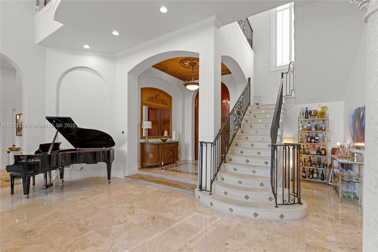 HARBOUR ISLES - Residential