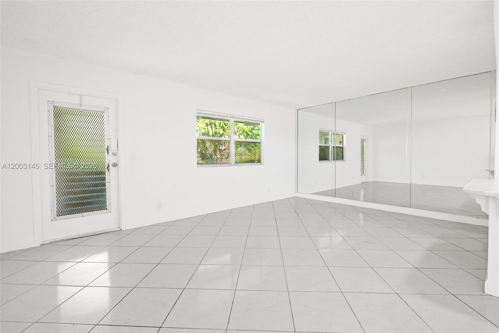 KINGS POINT TUSCANY B THRU - Residential