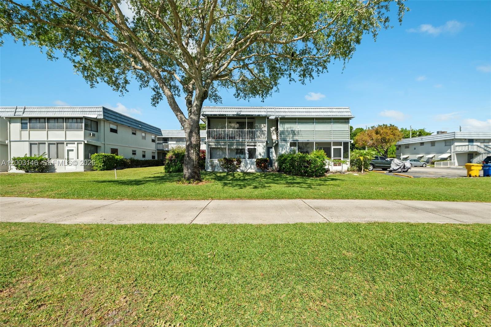 KINGS POINT TUSCANY B THRU - Residential