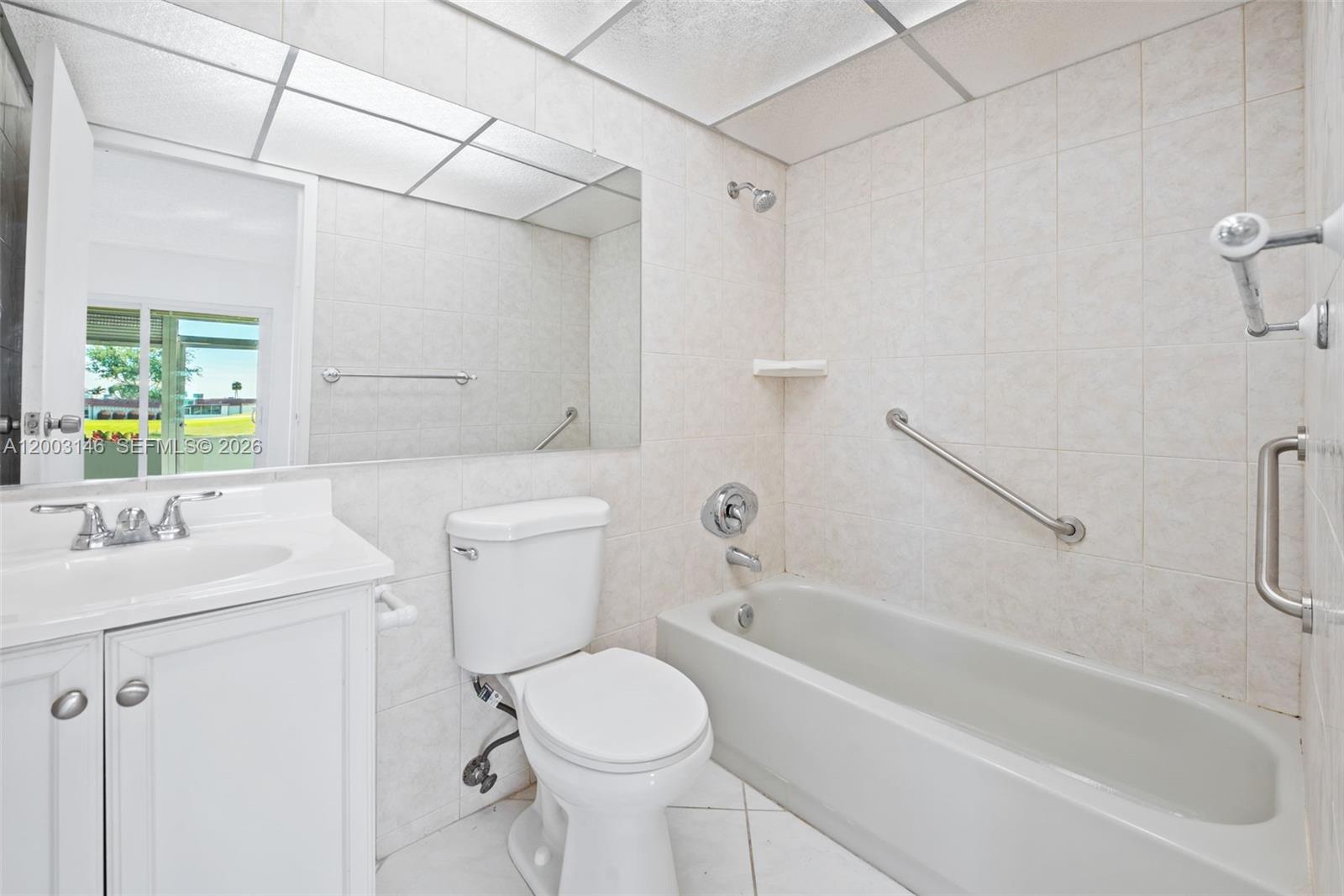 KINGS POINT TUSCANY B THRU - Residential