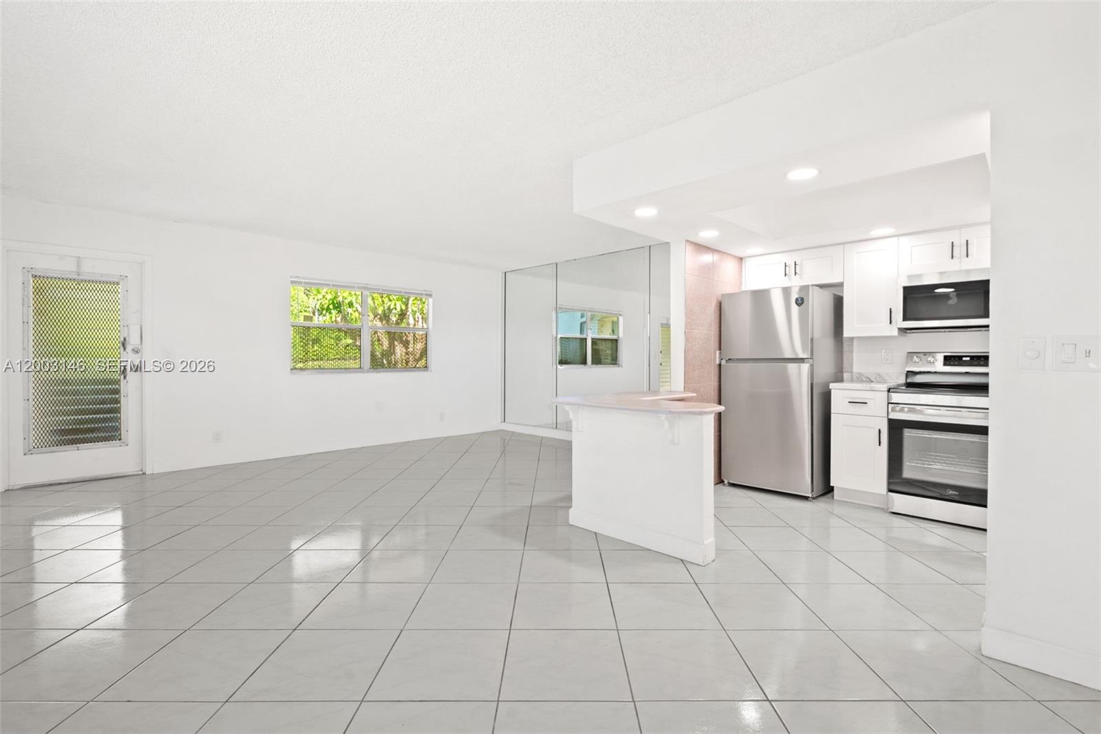 KINGS POINT TUSCANY B THRU - Residential