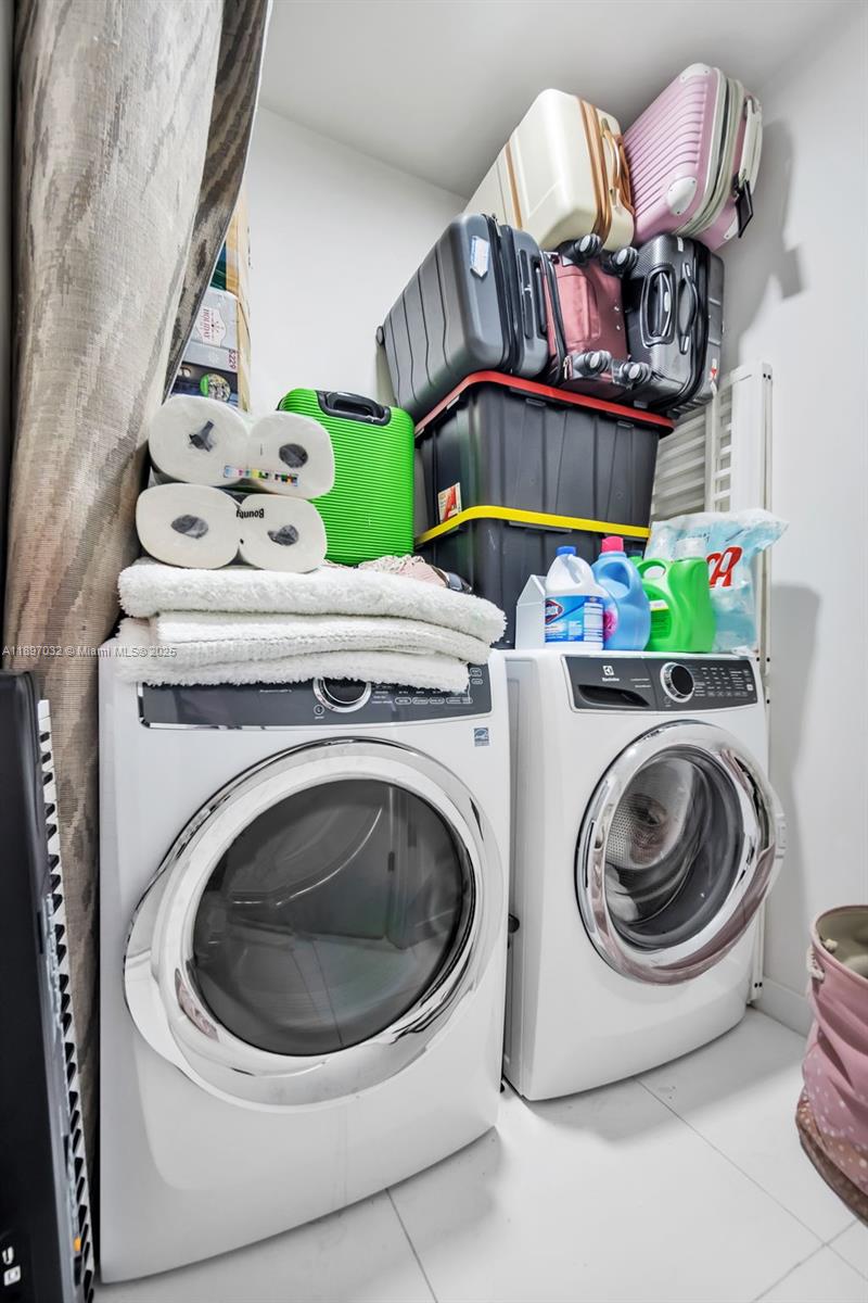 PARAMOUNT MIAMI WORLDCENT - Residential