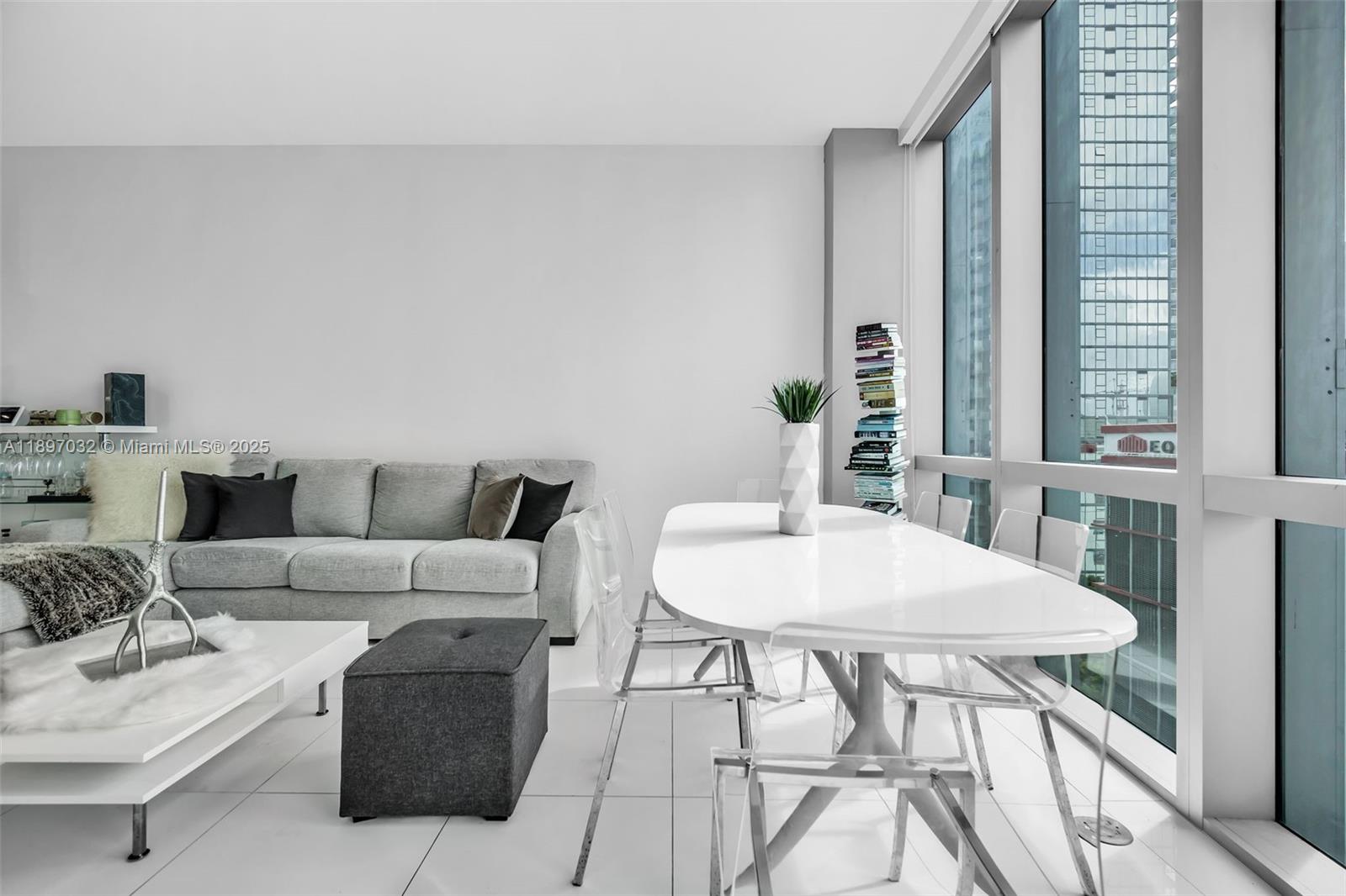 PARAMOUNT MIAMI WORLDCENT - Residential