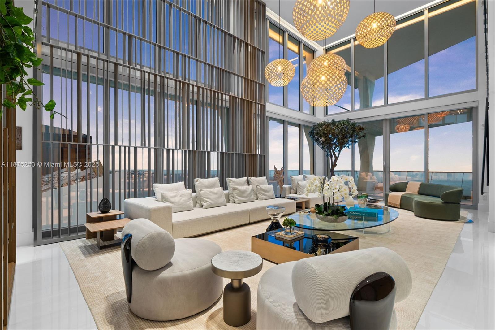 JADE SIGNATURE CONDO - Residential