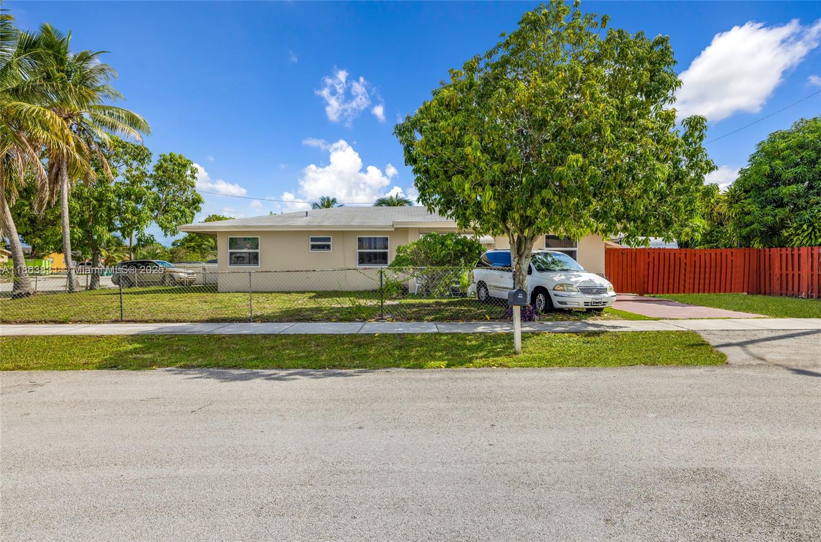 4100 SW 18th Ct