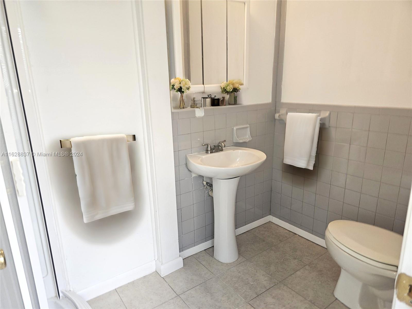 Tamiami Village - Residential