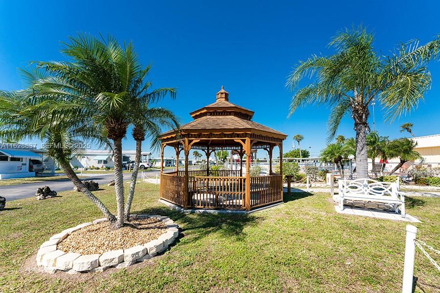 Tamiami Village - Residential