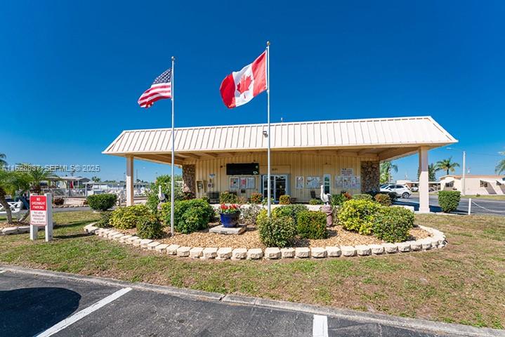 Tamiami Village - Residential