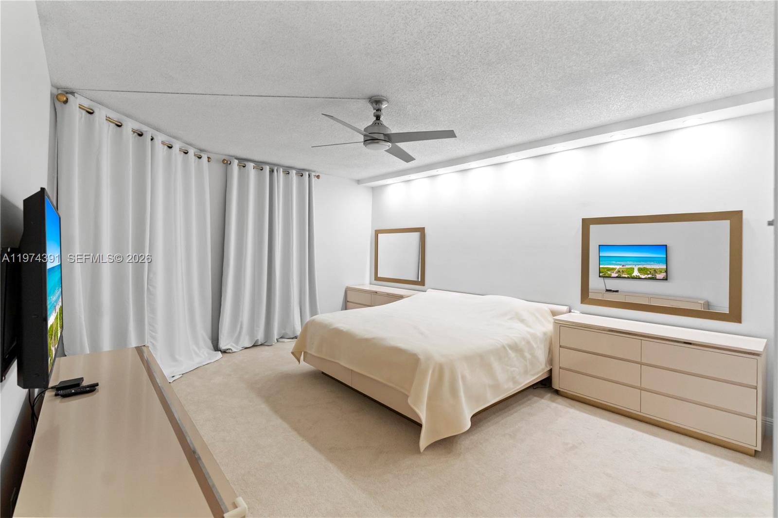 TERRACES NORTH TURNBERRY - Residential