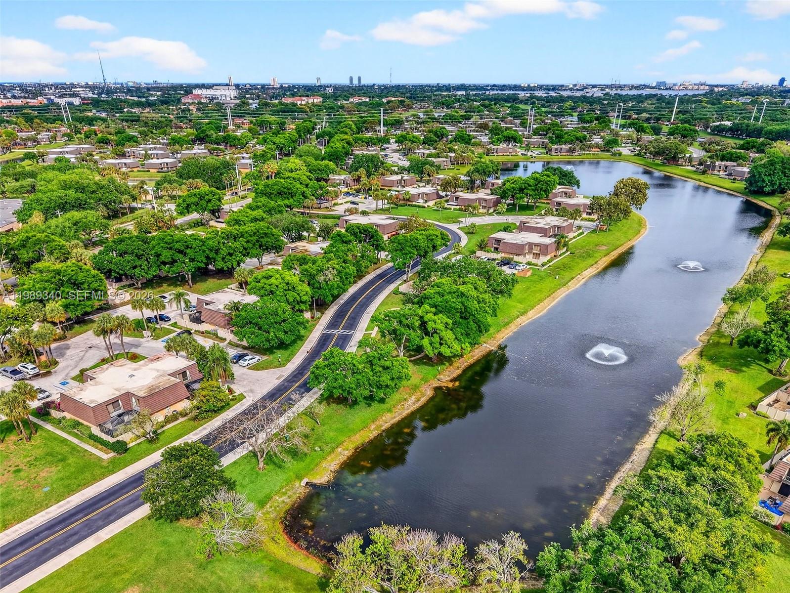 HERITAGE VILLAGE OF P B L - Residential