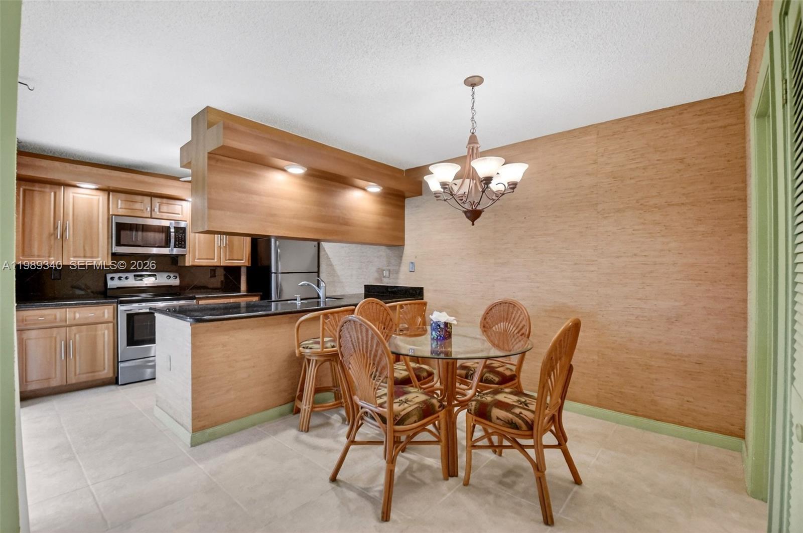 HERITAGE VILLAGE OF P B L - Residential