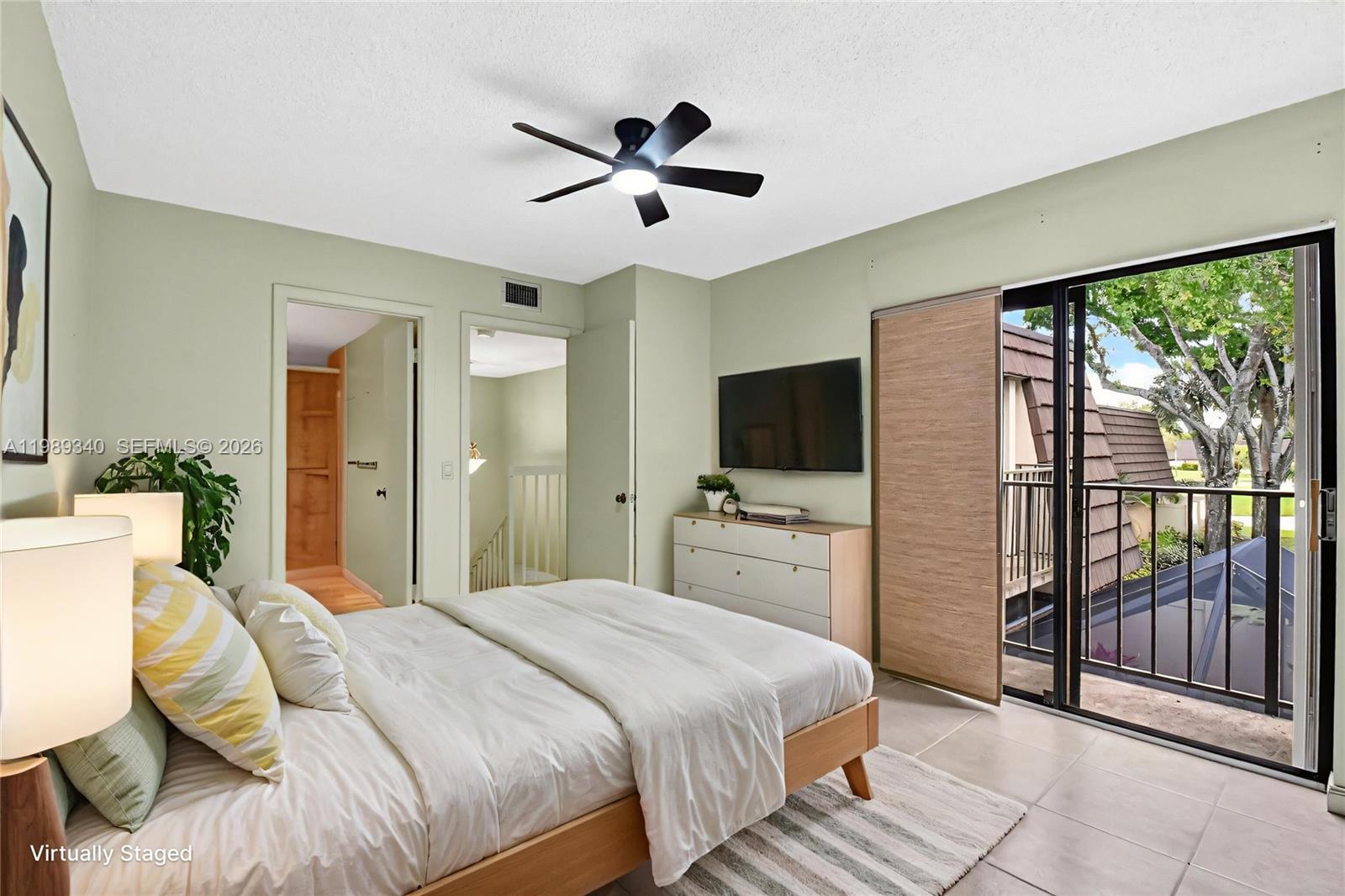 HERITAGE VILLAGE OF P B L - Residential