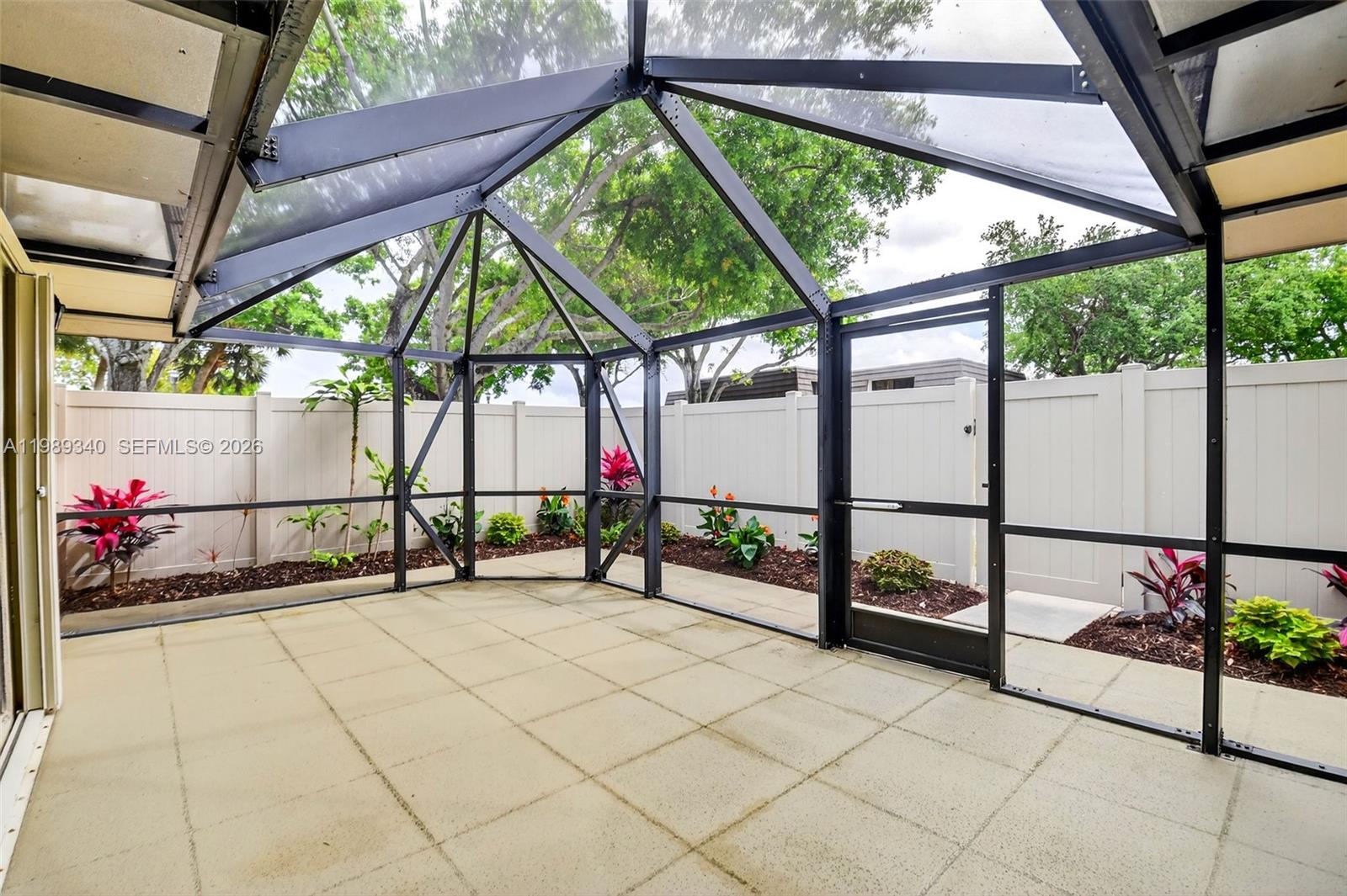 HERITAGE VILLAGE OF P B L - Residential