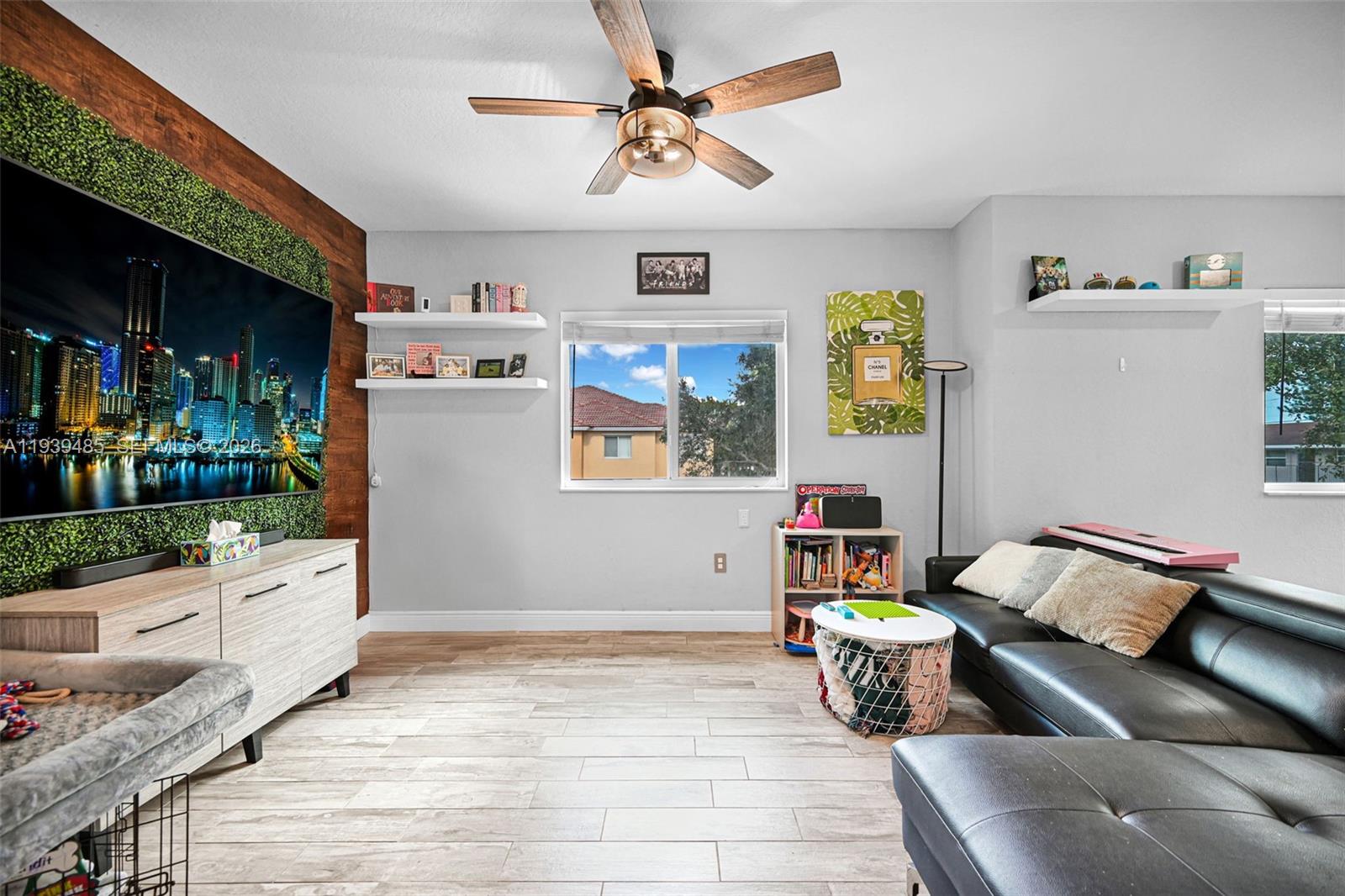 VILLAS OF PALOMINO CONDO - Residential