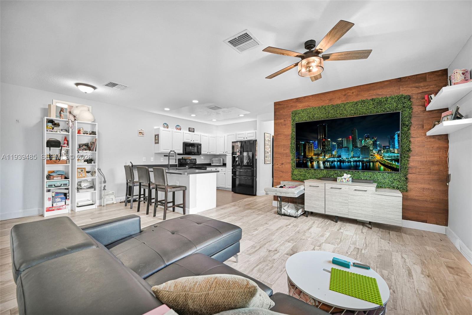 VILLAS OF PALOMINO CONDO - Residential