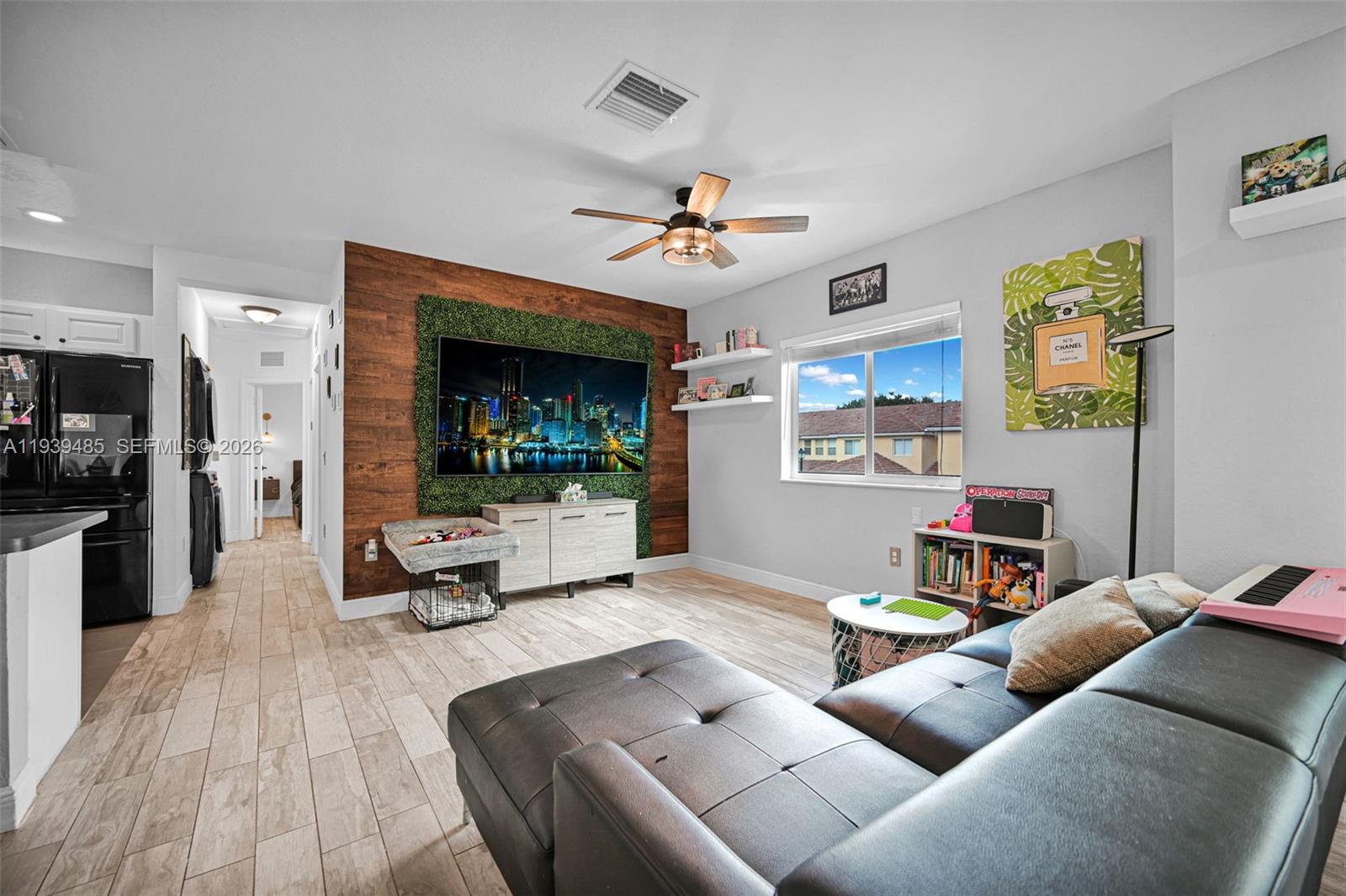 VILLAS OF PALOMINO CONDO - Residential