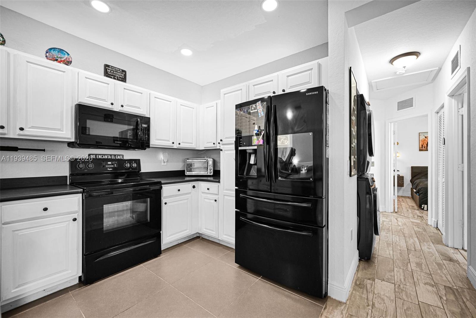 VILLAS OF PALOMINO CONDO - Residential