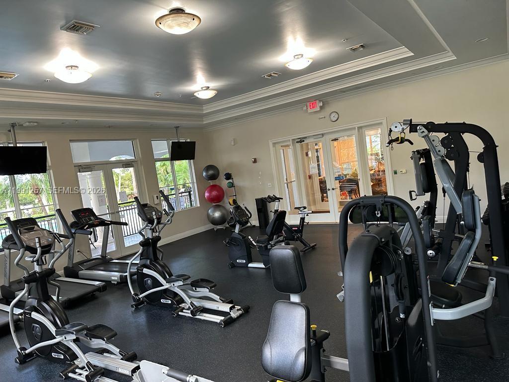 VIZCAYA LAKES CONDO - Residential