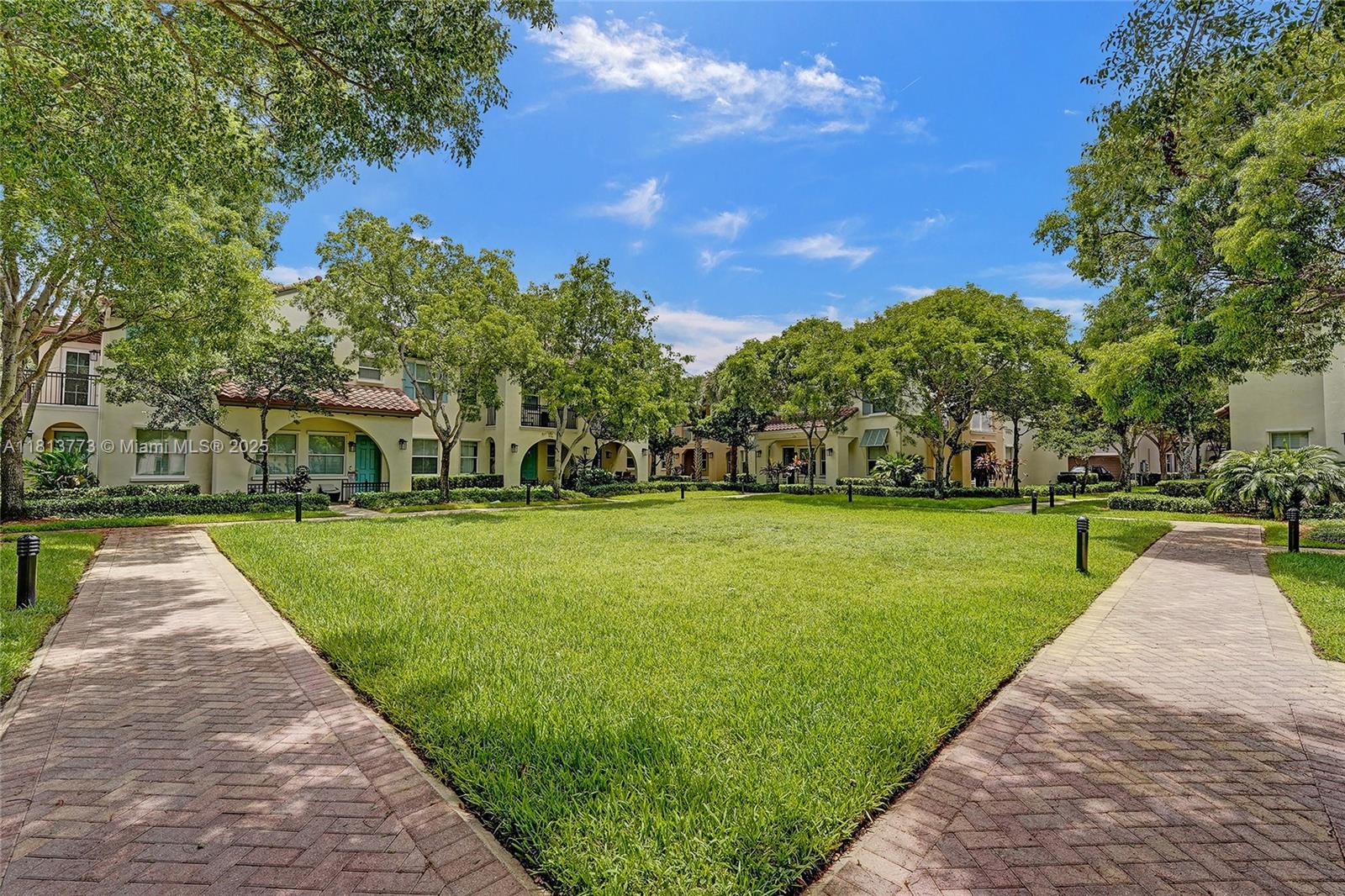 4284 Cascada Cir