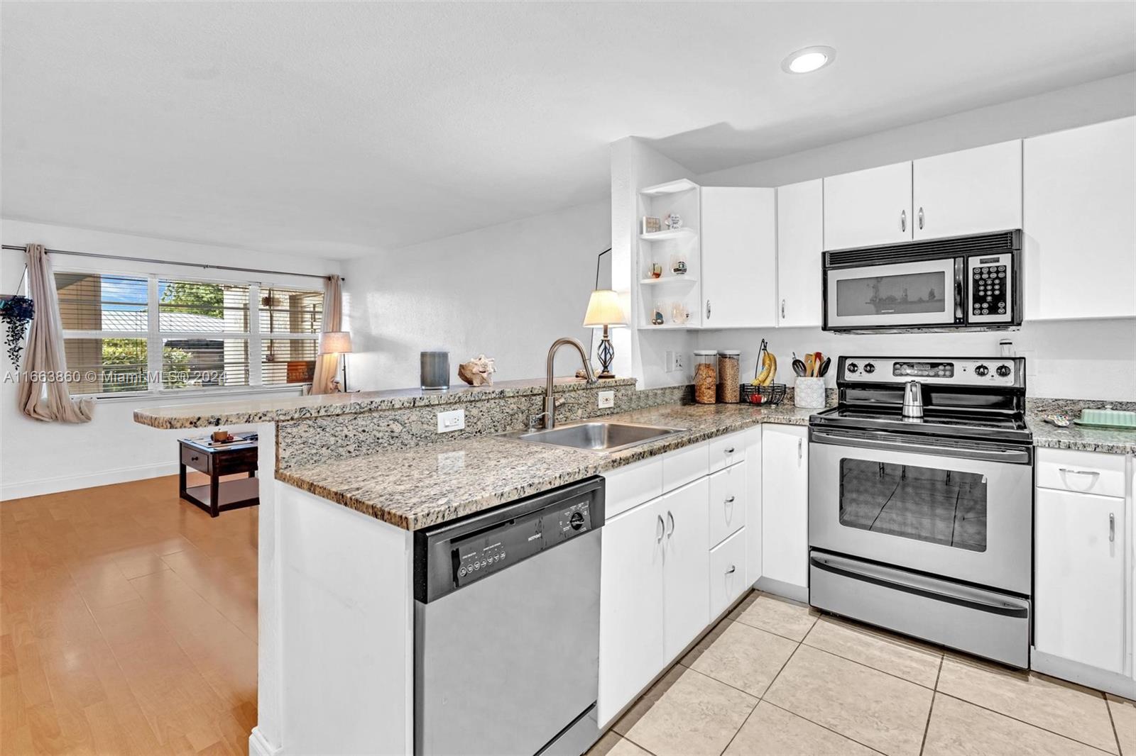 DU BARRY CONDO - Residential