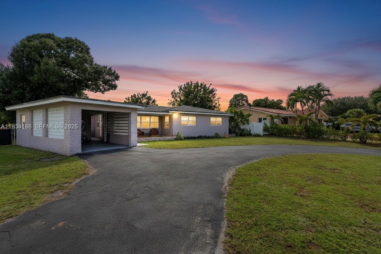 LLOYD ESTATES - Residential