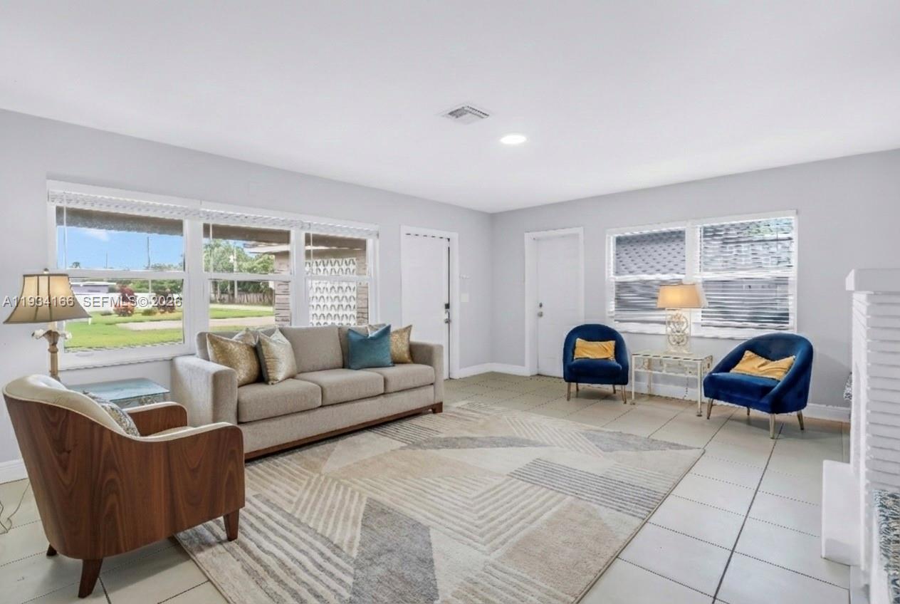 LLOYD ESTATES - Residential