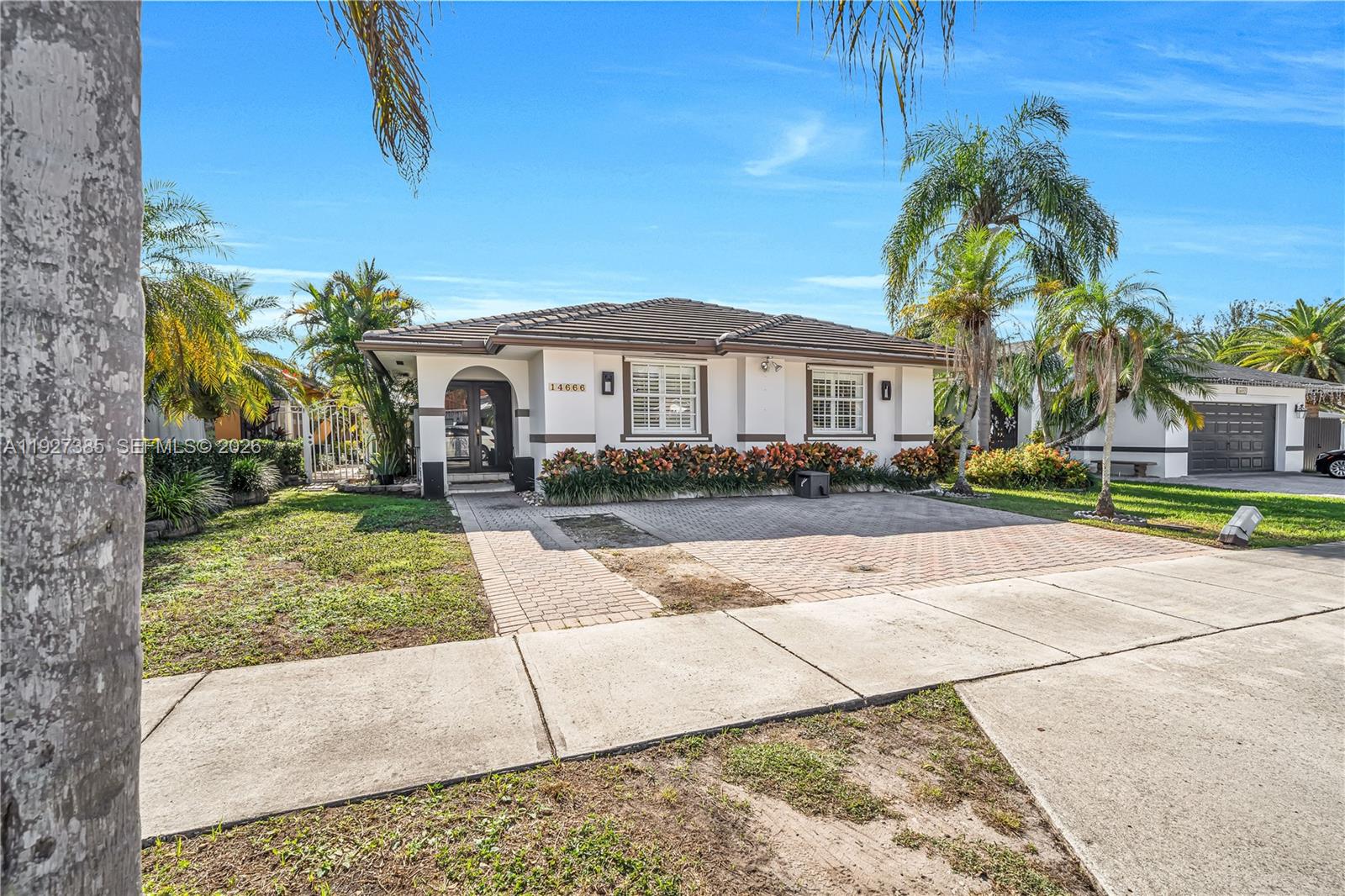 NATALIE HOMES - Residential