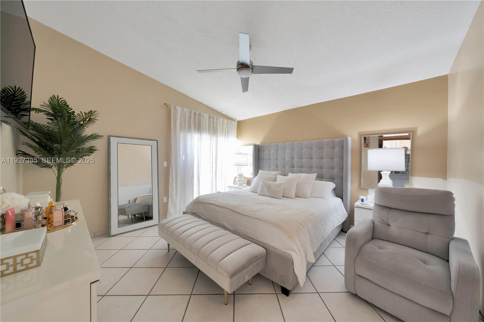 NATALIE HOMES - Residential