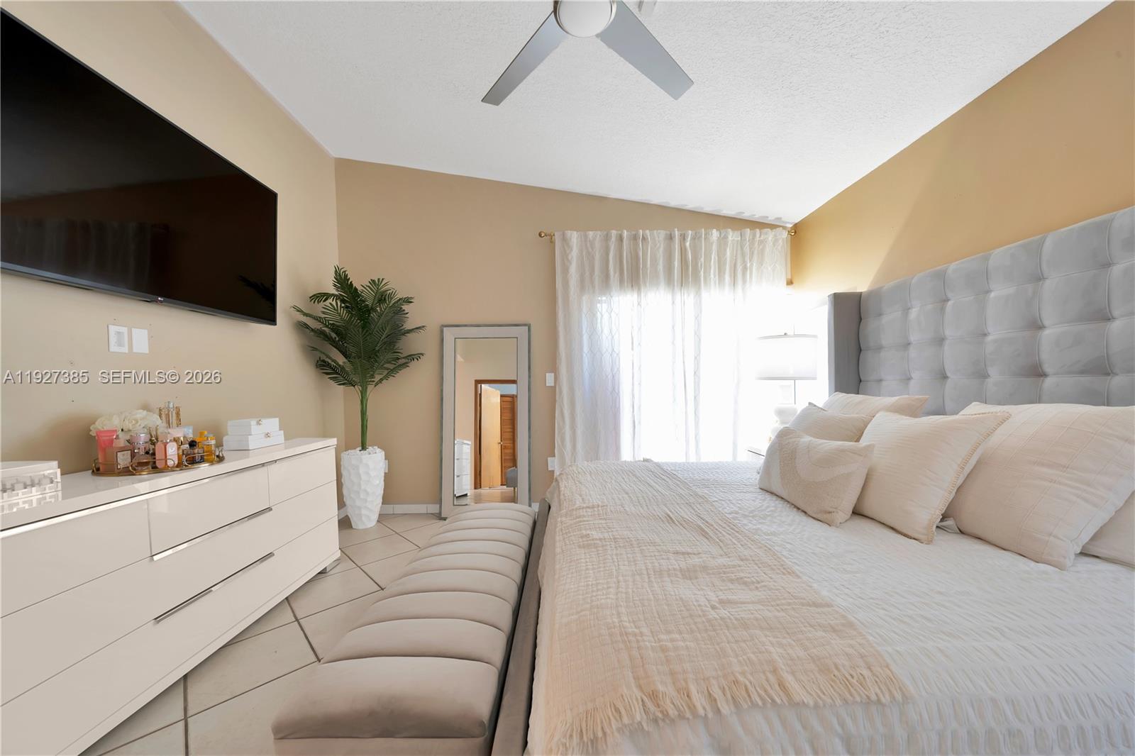 NATALIE HOMES - Residential