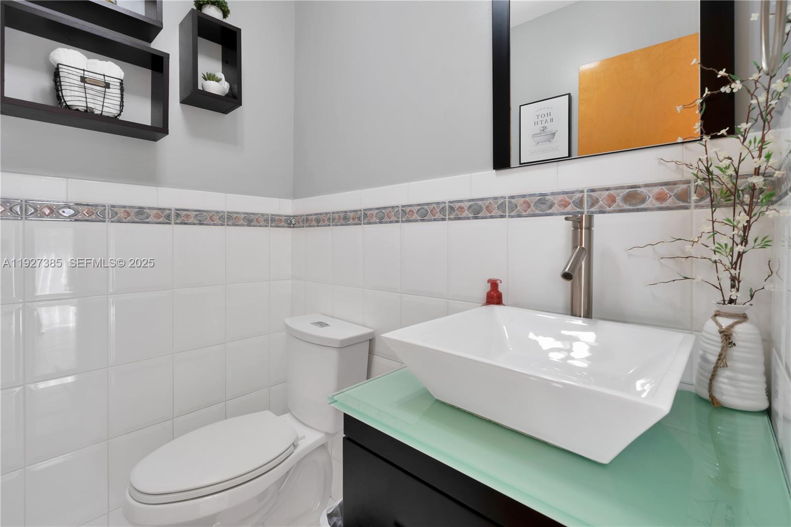 NATALIE HOMES - Residential