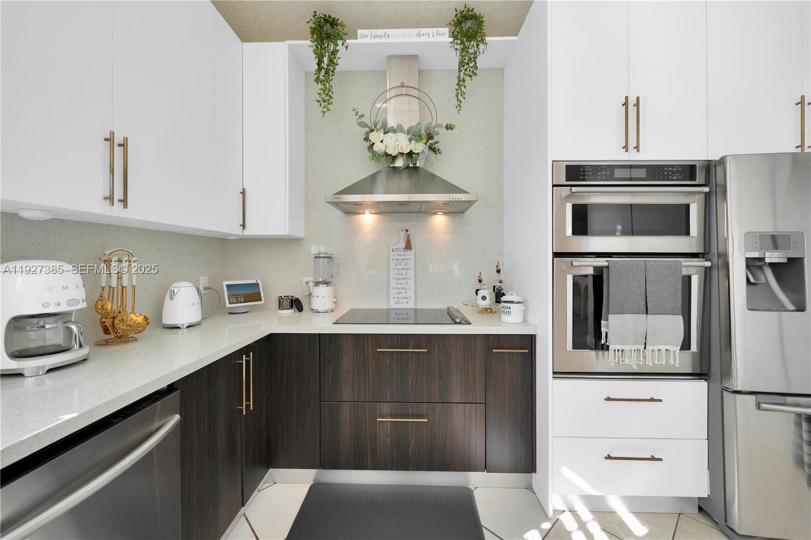 NATALIE HOMES - Residential