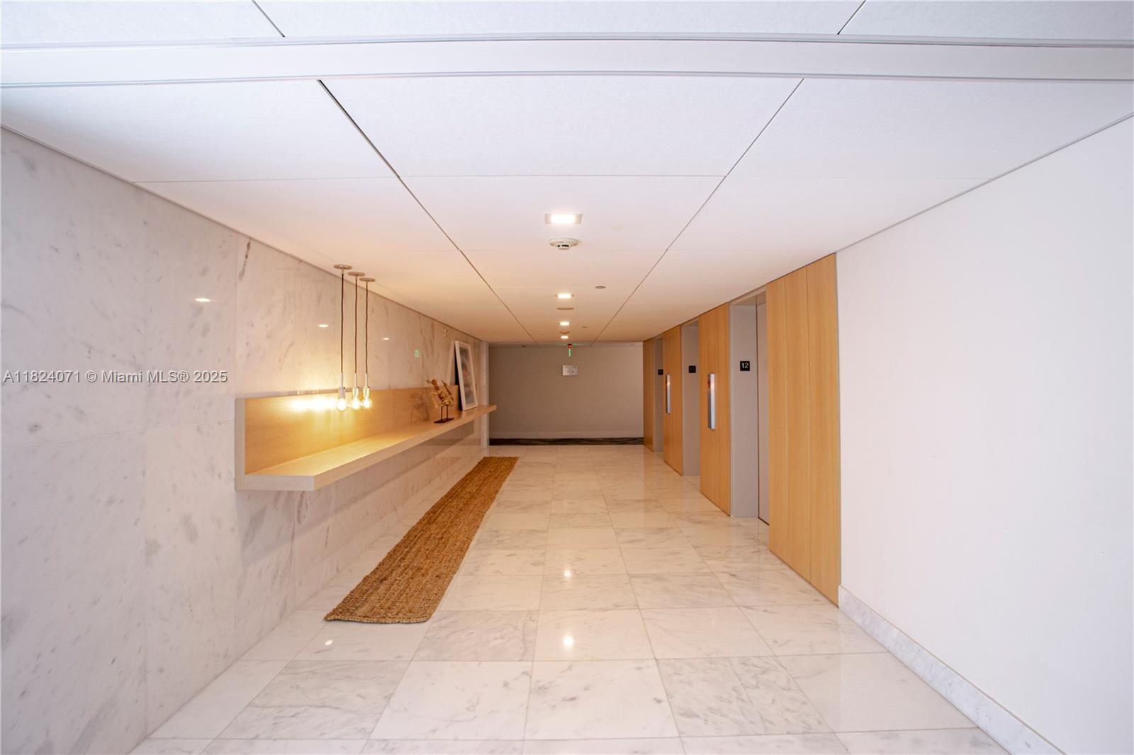 COMMODORE CLUB SOUTH COND - Residential Lease