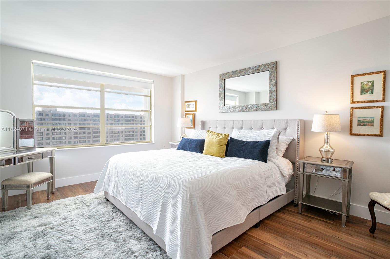 COMMODORE CLUB SOUTH COND - Residential Lease