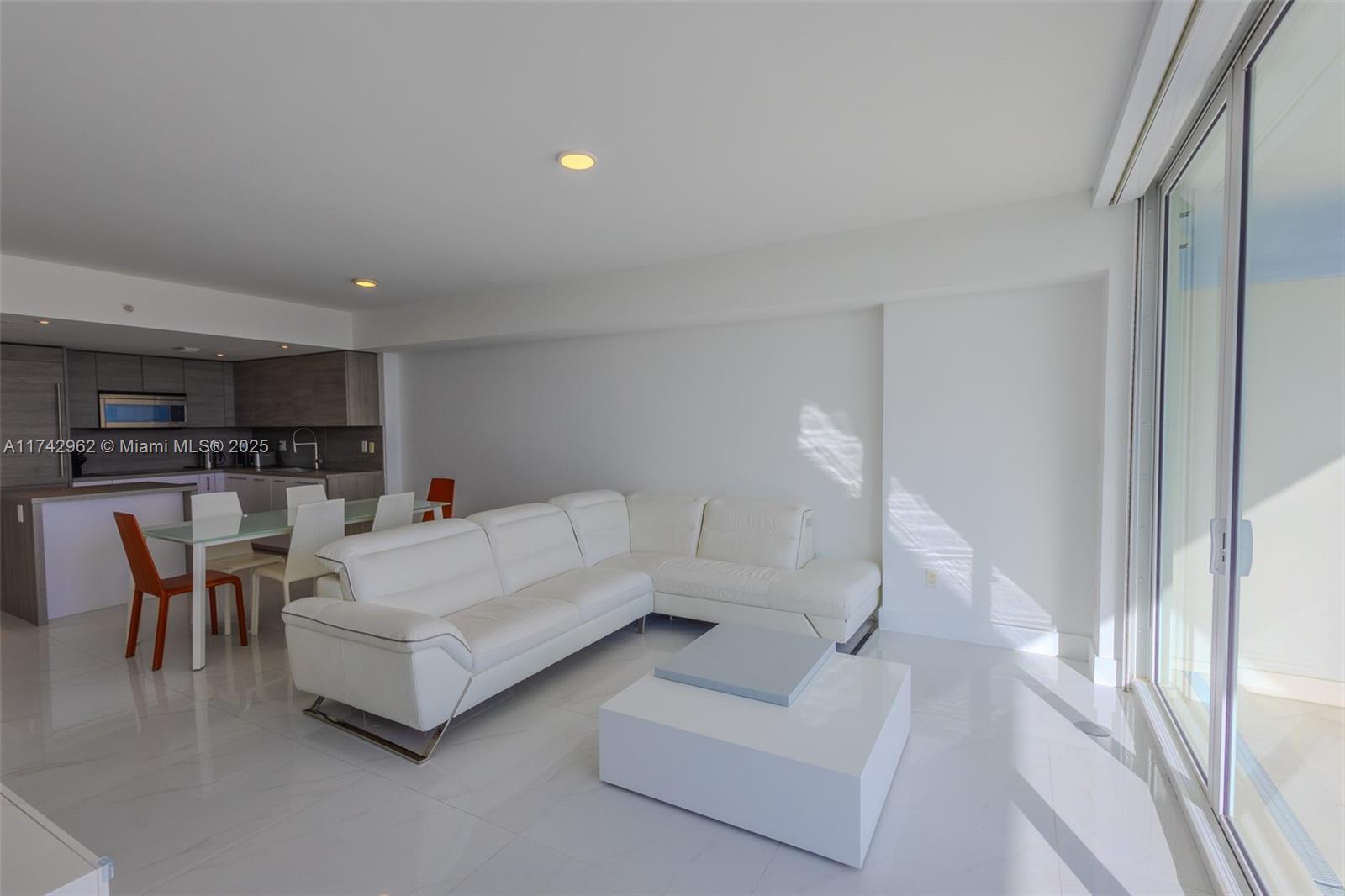 400 SUNNY ISLES CONDO WES - Residential