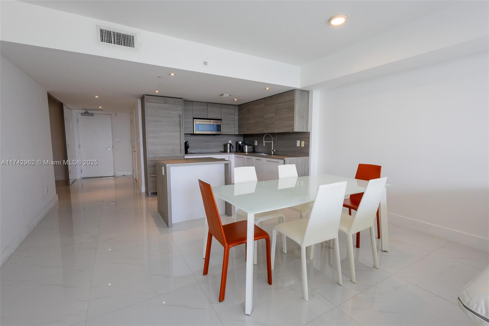 400 SUNNY ISLES CONDO WES - Residential