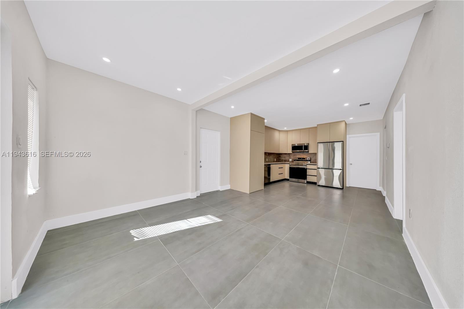 COMMUNITY PARK - Residential Lease