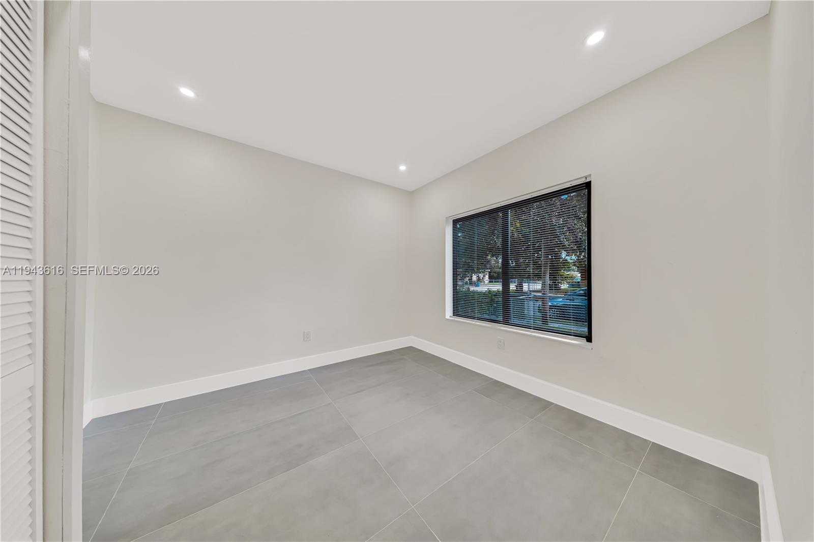 COMMUNITY PARK - Residential Lease