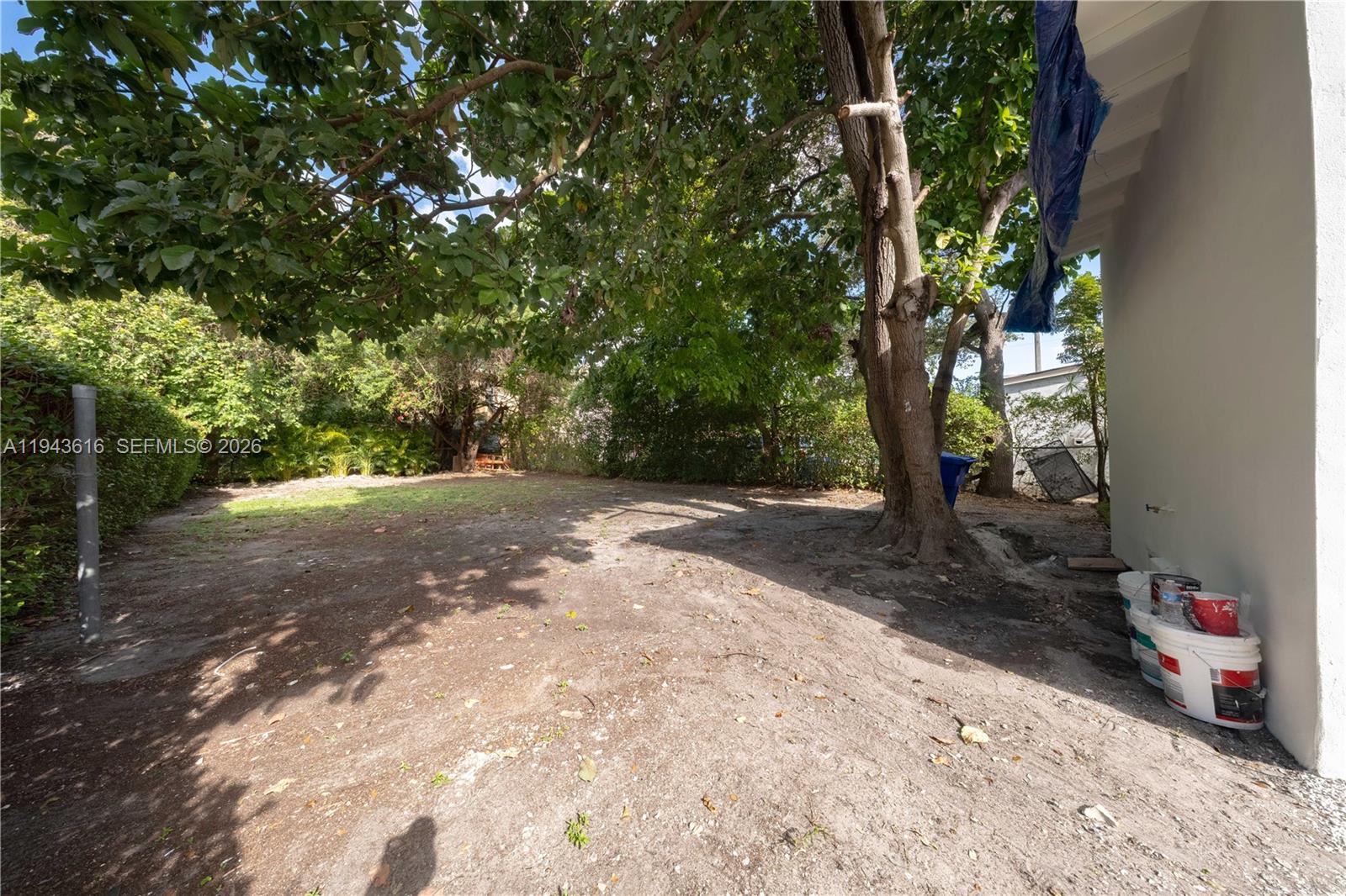 COMMUNITY PARK - Residential Lease