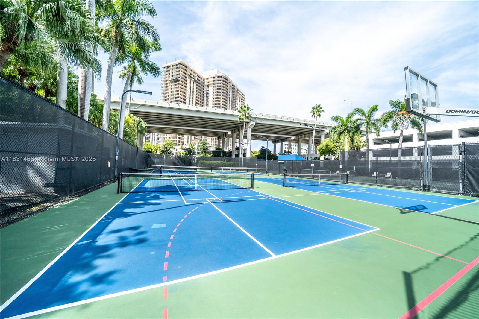 MYSTIC POINTE TOWER 400 C - Residential