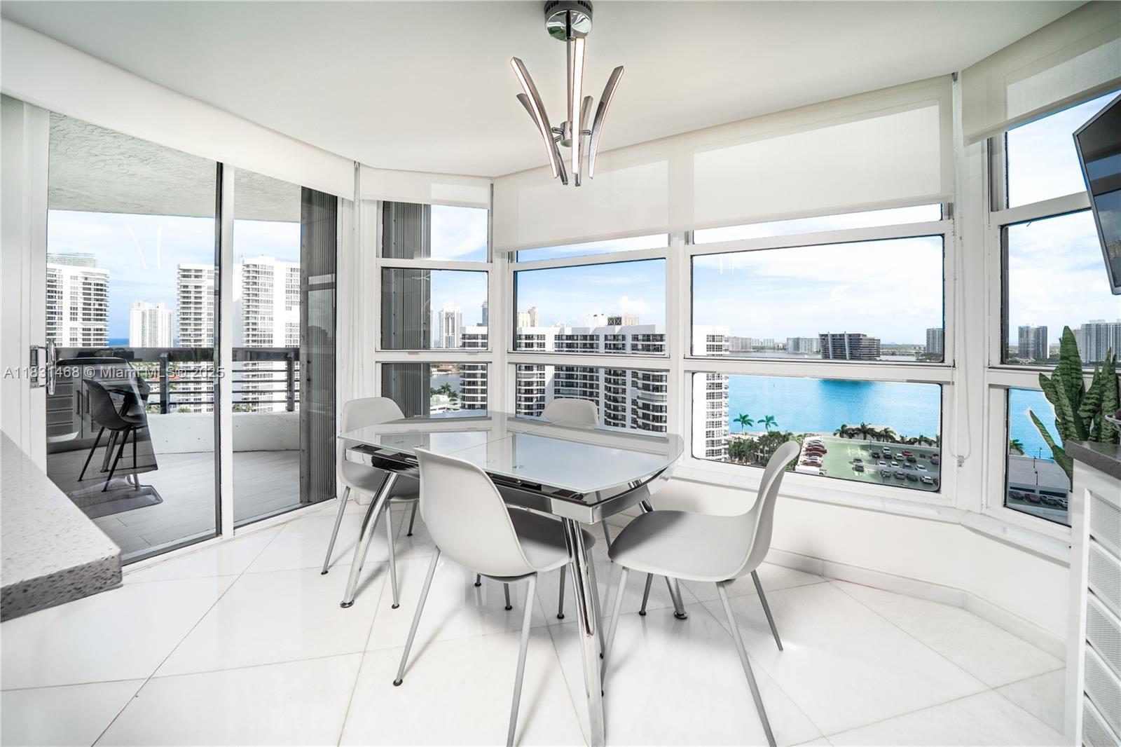 MYSTIC POINTE TOWER 400 C - Residential