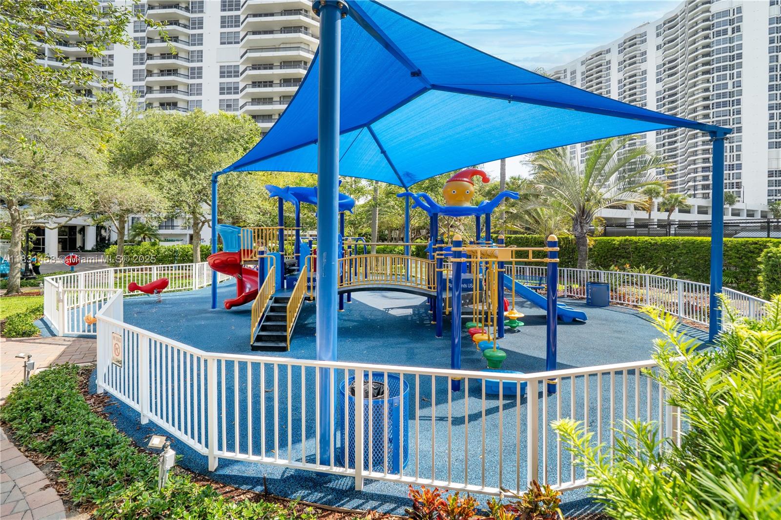3500 Mystic Pointe Dr 1908