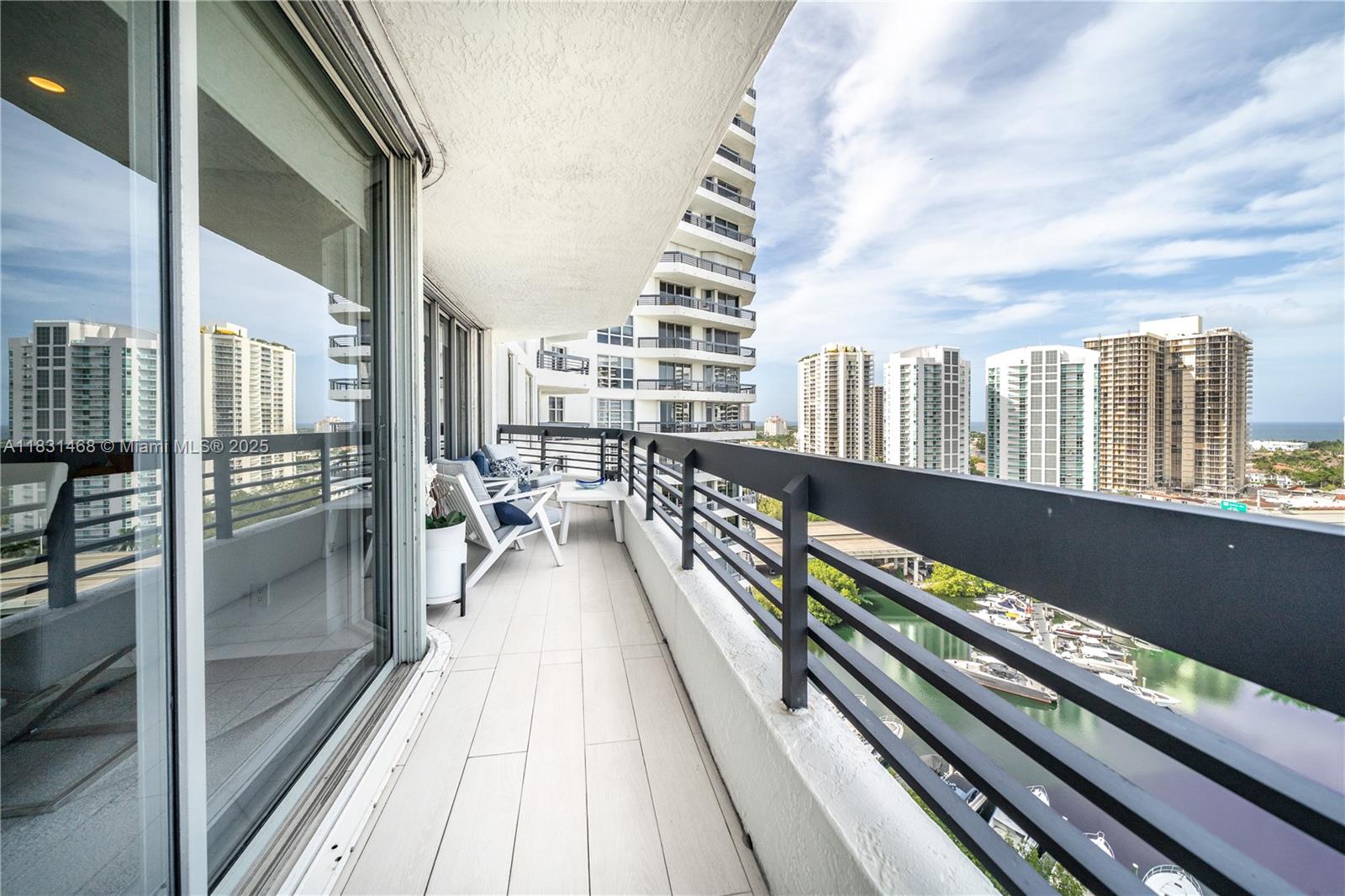 MYSTIC POINTE TOWER 400 C - Residential
