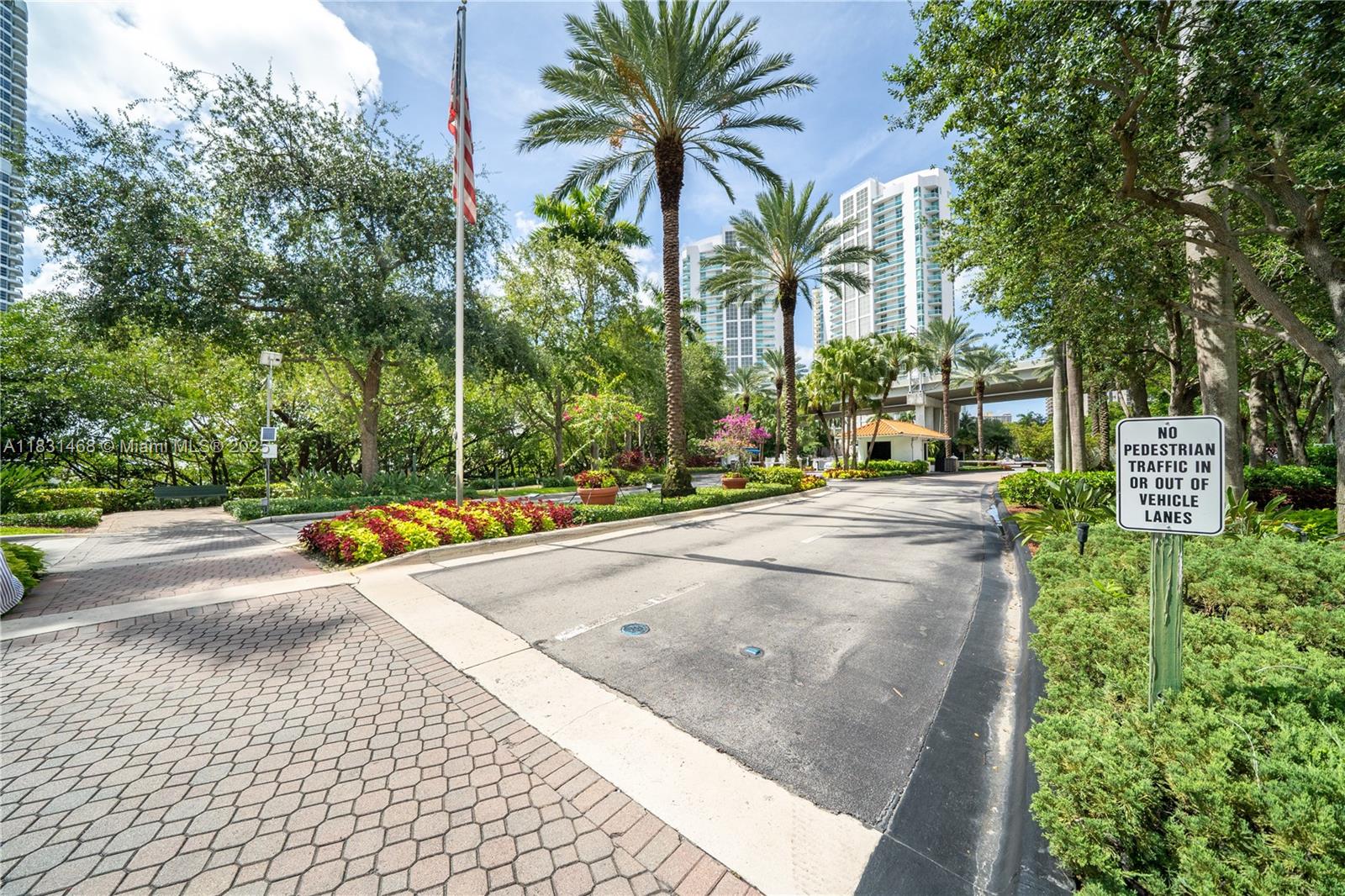 MYSTIC POINTE TOWER 400 C - Residential