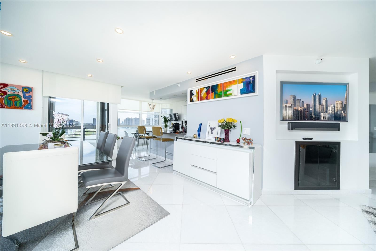 MYSTIC POINTE TOWER 400 C - Residential